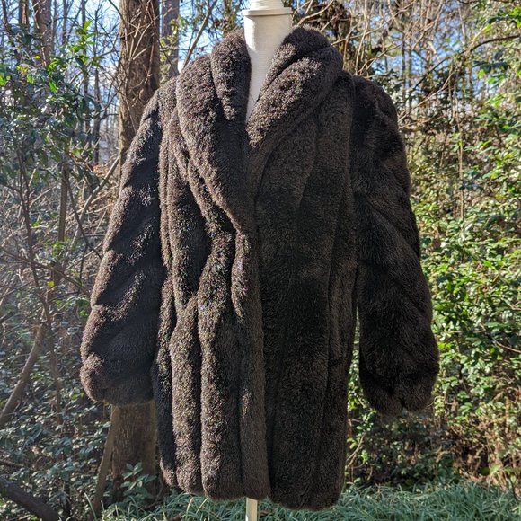 MONTEREY Faux Fur Coat Stroller Length in Plush Black Size Small - Picture 2 of 15